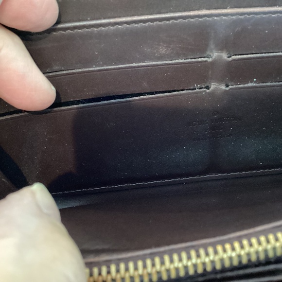 Louis Vuitton Vernis Black Zippy Zipper Wallet - Picture 4 of 5